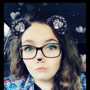 Meet your Posher, Carley